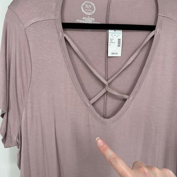 Maurices 24/7 Plus 2X Blush Pink Criss Cross V Neck Short Sleeve Tunic Top - Picture 2 of 7